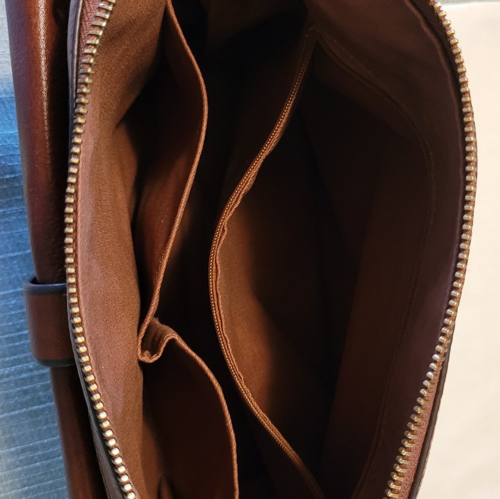 FOSSIL purse, New - Picture 7 of 8